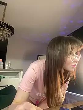 Tonnya_A on StripChat 