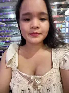 Ttghin on StripChat 
