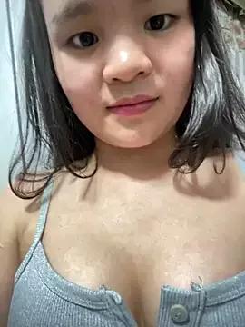 Ttghin on StripChat 