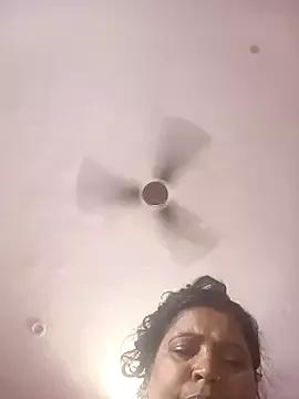 Ur_bella143 on StripChat 