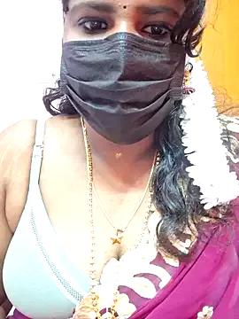 varshini-28 on StripChat 