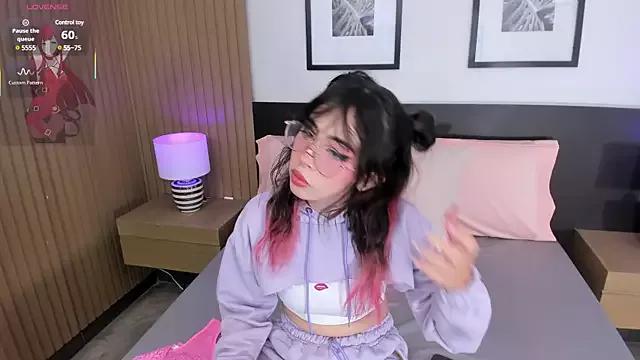 vi_anaya on StripChat 