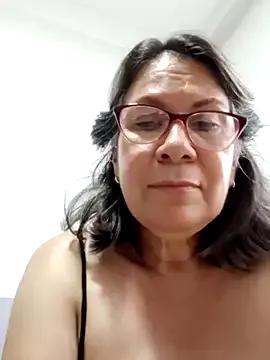 victoria_wayne on StripChat 