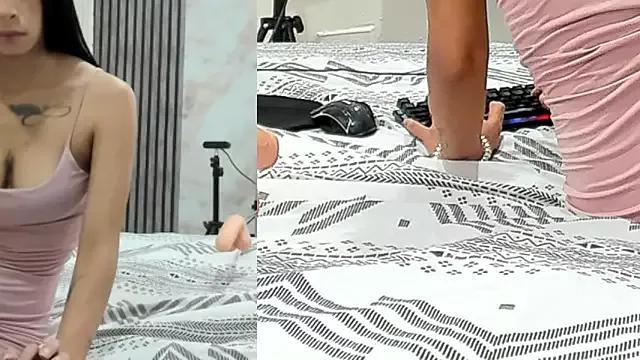 viki_g on StripChat 