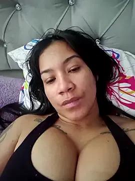 violettaa_millerss on StripChat 