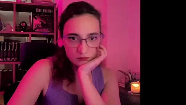 Viremyra on StripChat 