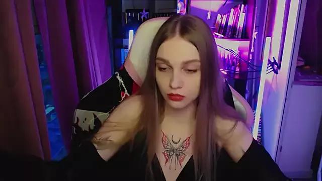 VladilenaMilise on StripChat 