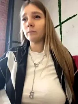 wow_dream on StripChat 