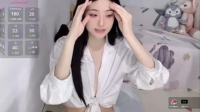 xiaolanlan3344 on StripChat 