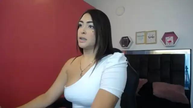 XimenaRose_ll on StripChat 