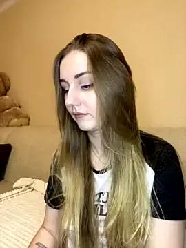xJenniferLilx on StripChat 