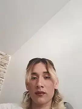 Yasmin_cristal on StripChat 