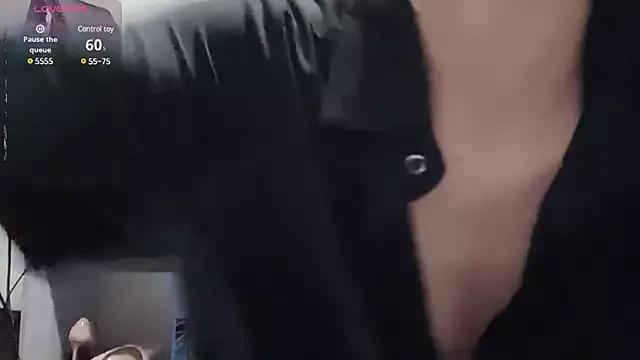 yaya_86 on StripChat 