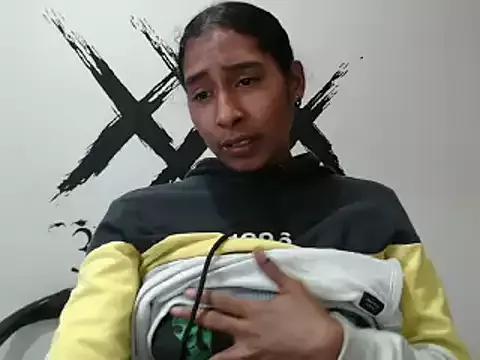 yohatinelly07 on StripChat 