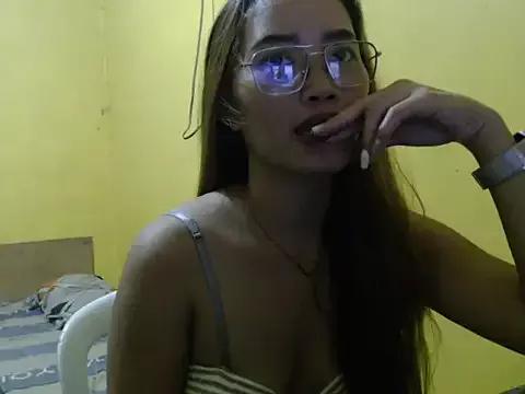 your_hornyapril on StripChat 