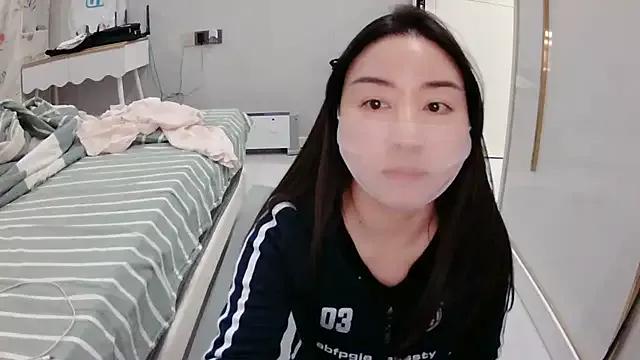 yoyo_ss on StripChat 