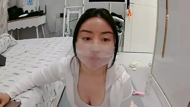 yoyo_ss on StripChat 