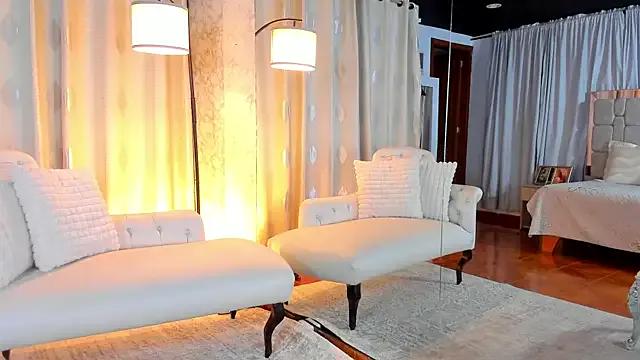 Zarajener — MAKE ME HORNY AND WET!! 